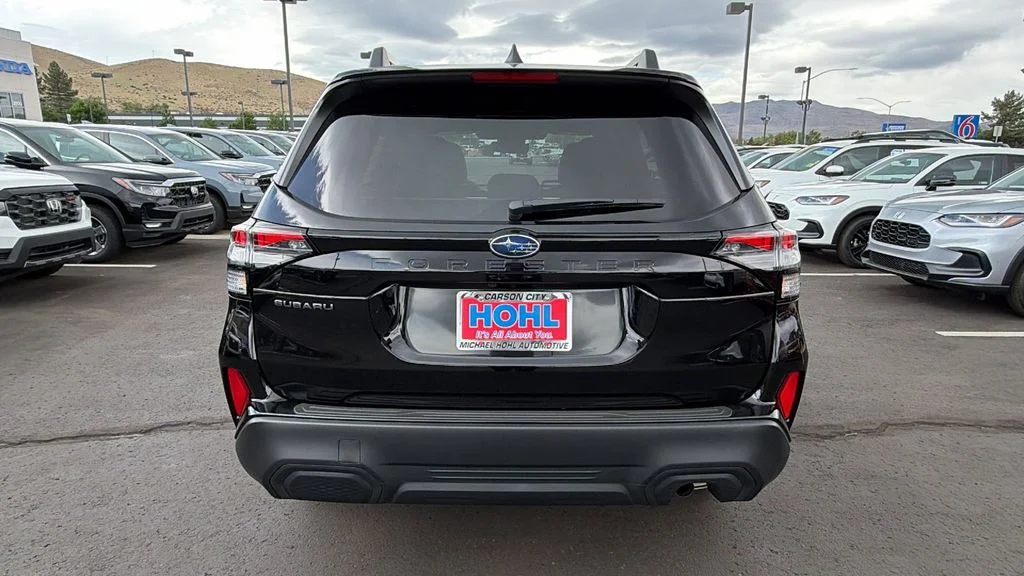 New 2026 CRYSTAL BLACK SILICA Subaru Premium image 4