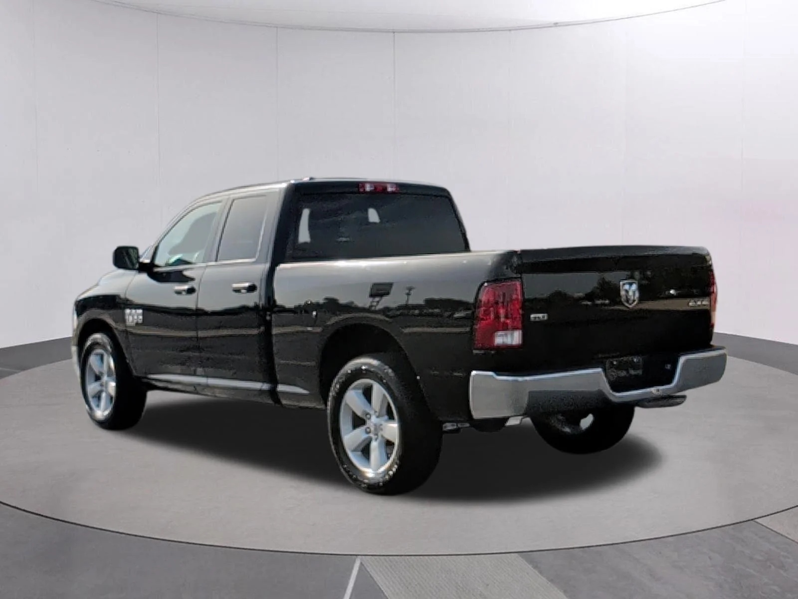 Used 2024 Diamond Black Crystal Pearlcoat Ram SLT image 3