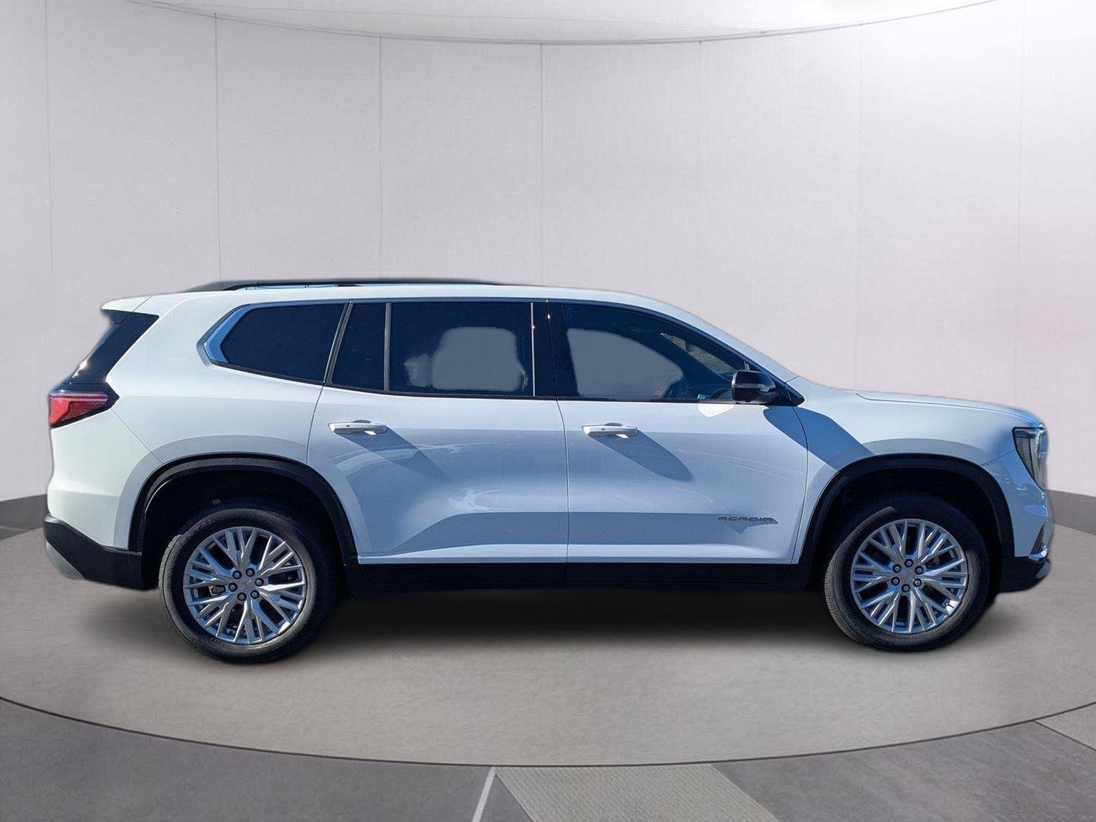 New 2026 Summit White GMC Elevation image 2