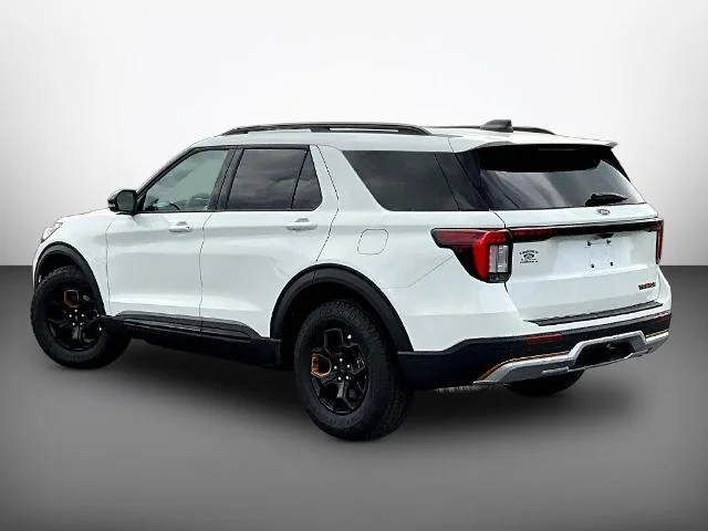 New 2026 Star White Metallic Tri-Coat Ford Tremor® image 38