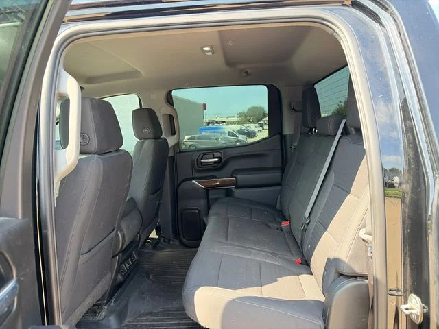 Used 2020 Black GMC SLE image 27