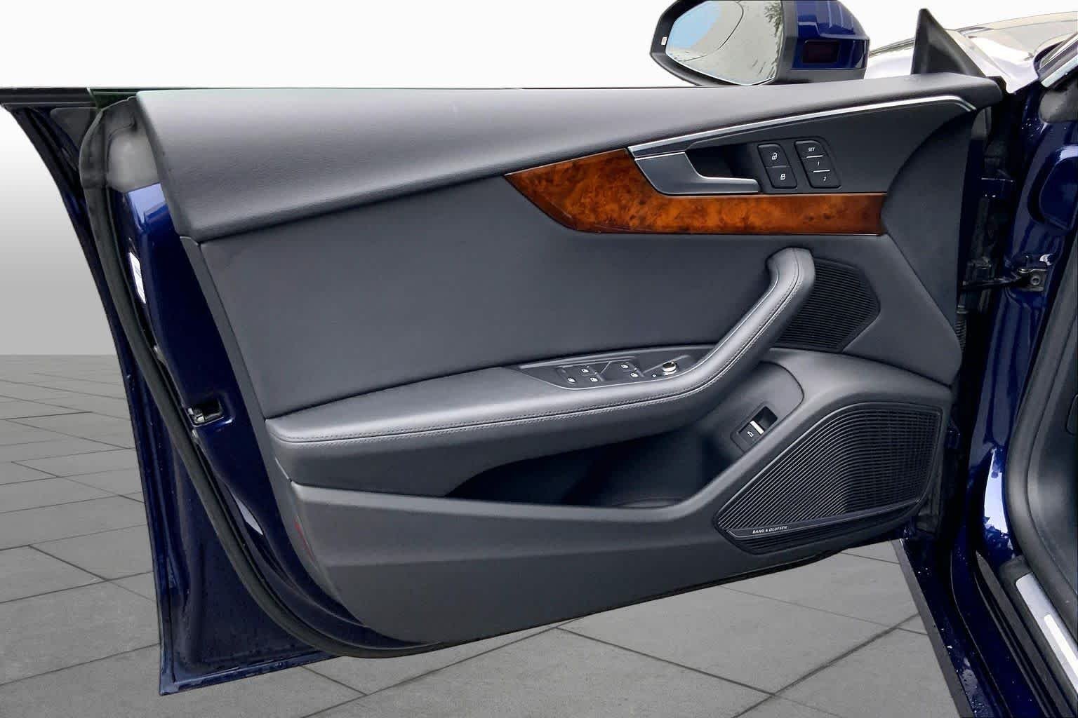Used 2019 Navarra Blue Metallic Audi Premium Plus image 21
