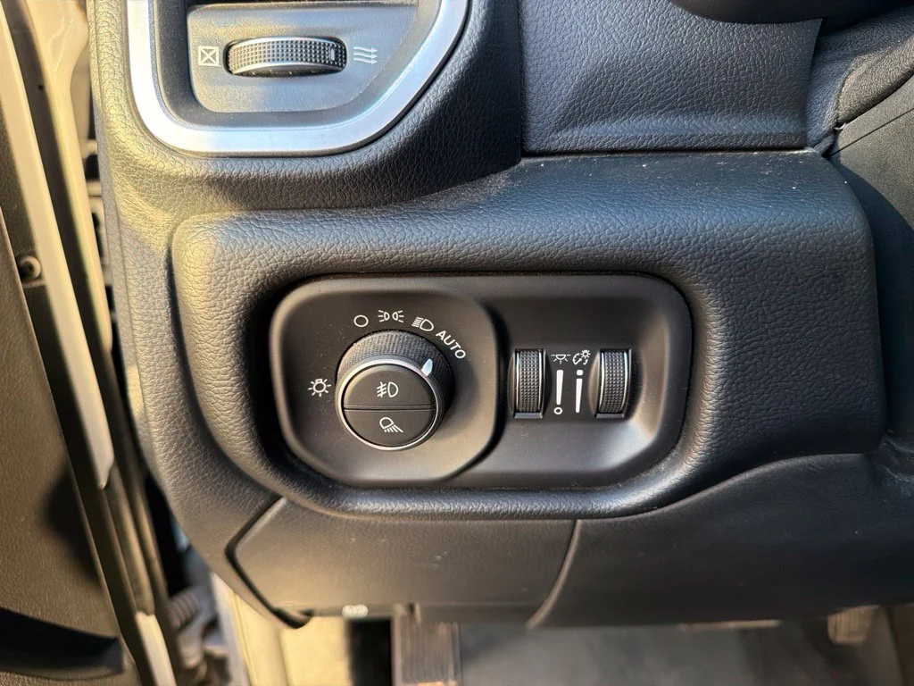 Certified Used 2019 White Ram Big Horn image 40