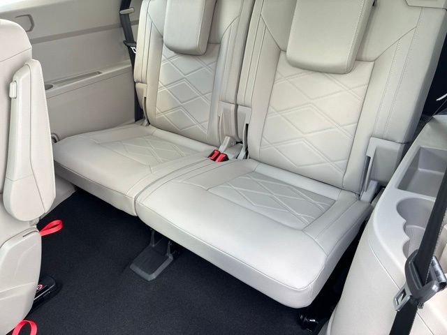New 2026 Deep Black Volkswagen 2.0T SE w/Technology image 7
