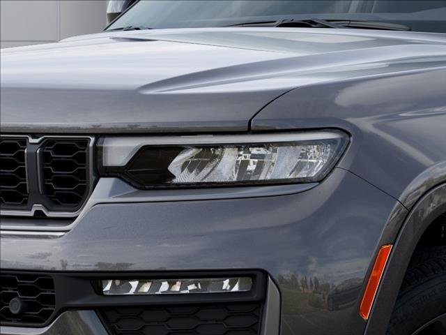 New 2026 Baltic Gray Metallic Clear-Coat Exterior Paint Jeep Limited image 10