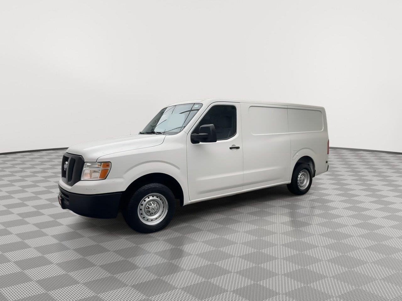 Used 2017 Glacier White Nissan S image 23
