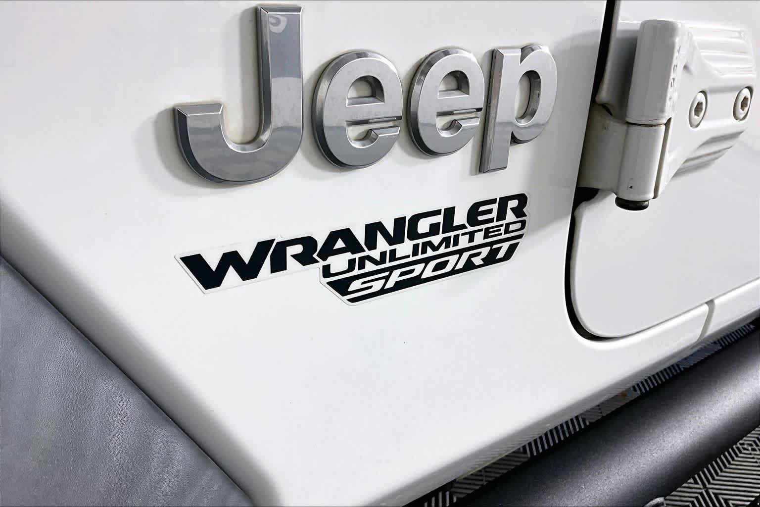 Used 2018 Bright White Clear Coat Jeep Sport S image 28