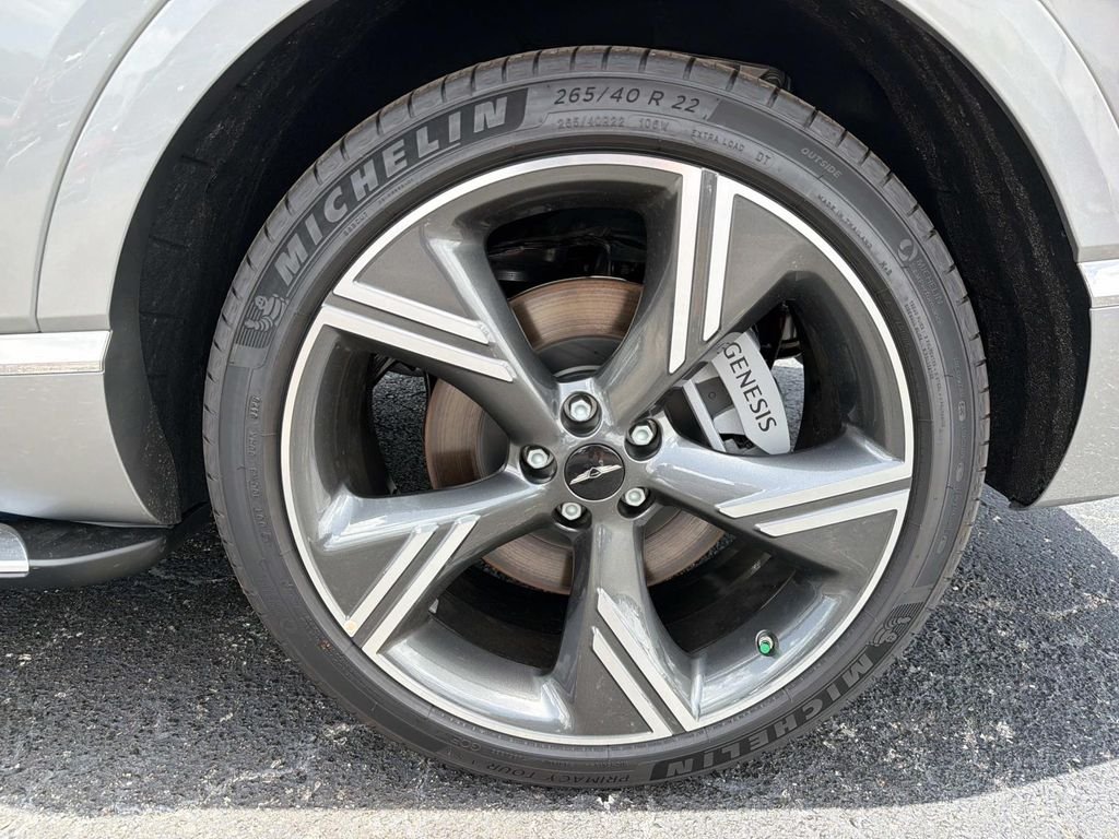 New 2026 Silver Genesis 3.5T Prestige image 12