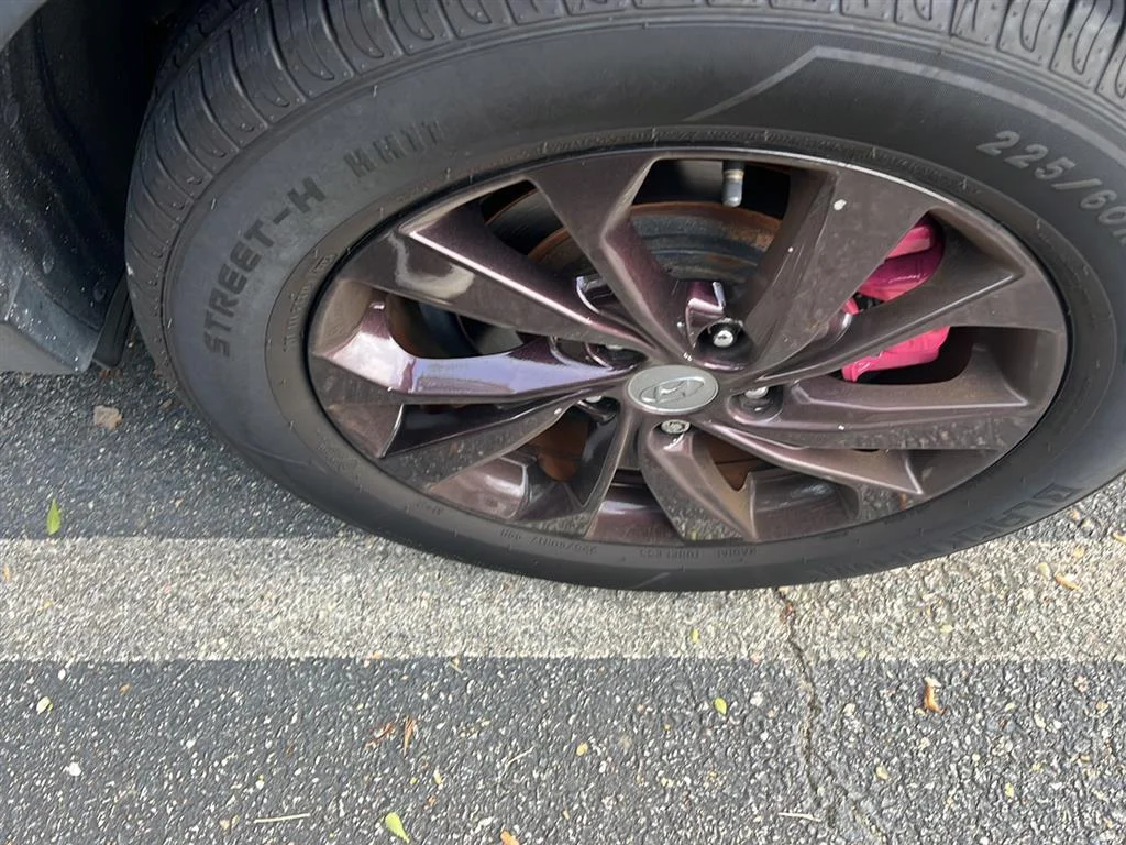 Used 2020 Black Noir Pearl Hyundai Value image 8