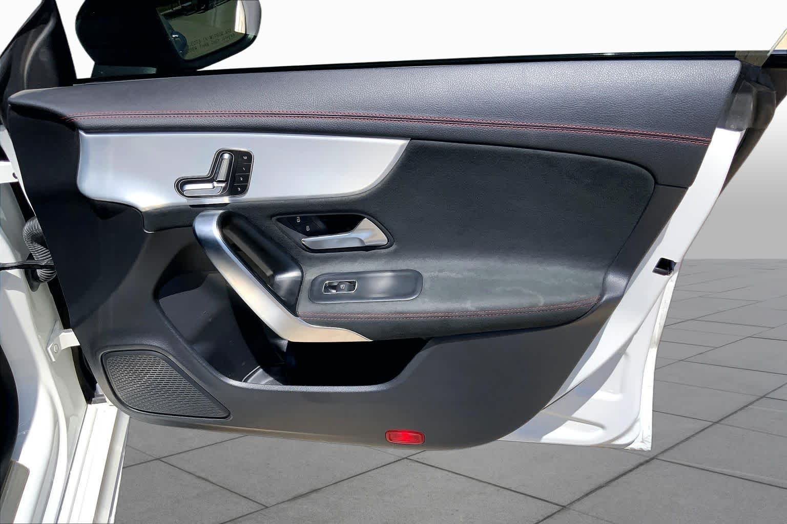 Used 2023 Polar White Mercedes-Benz CLA 250 image 22