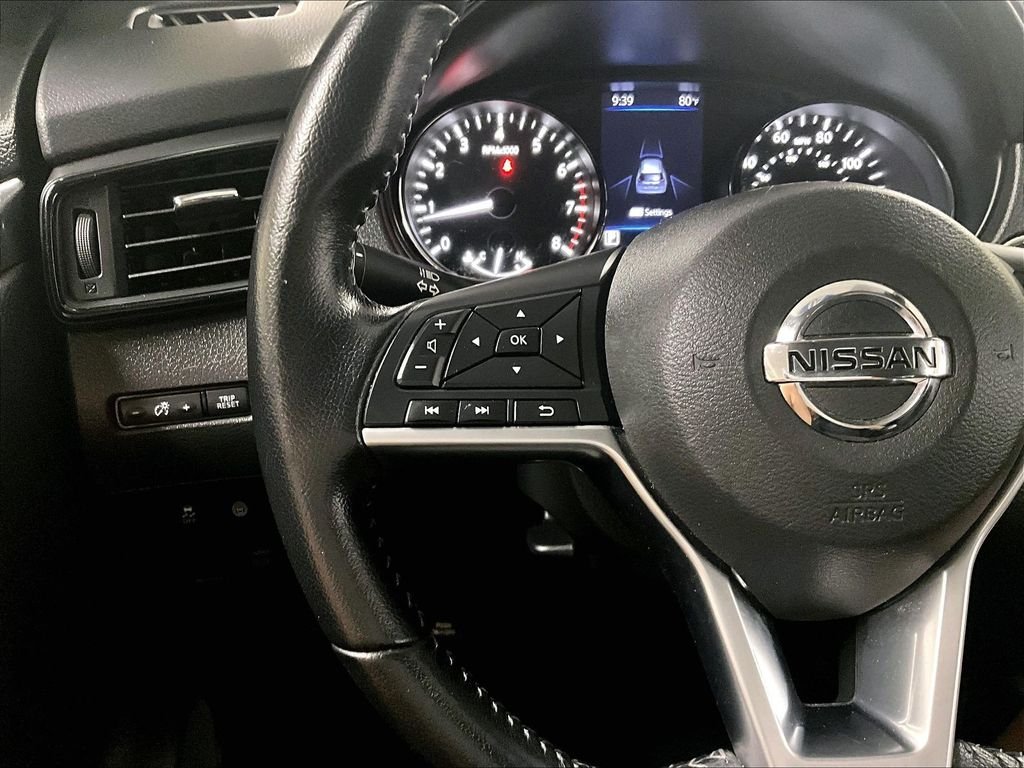 Used 2020 Blue Nissan SV image 21