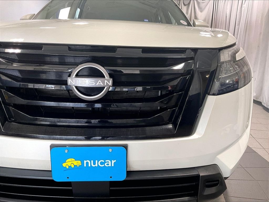 Used 2024 White Nissan SV image 32