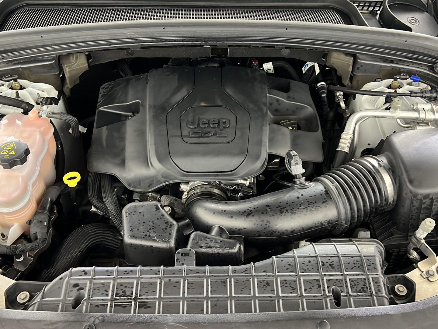 Used 2022 Bright White Clearcoat Jeep Summit image 26
