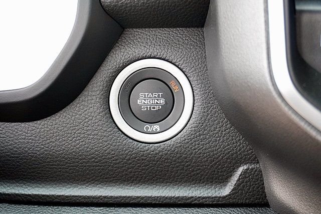 New 2026 Bright White Clear-Coat Exterior Paint RAM Big Horn/Lone Star image 38