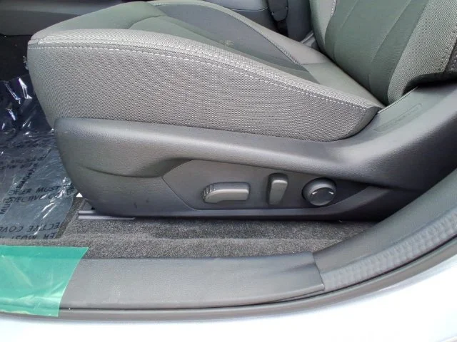 New 2026 ICE SILVER METALLIC Subaru Premium image 12