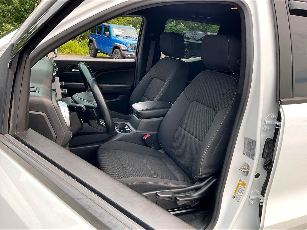 Used 2023 Summit White Chevrolet LT image 9