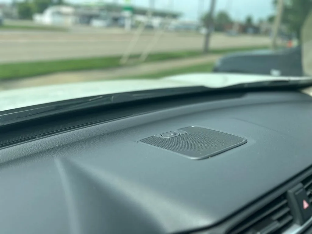 Used 2018 White Honda EX image 7