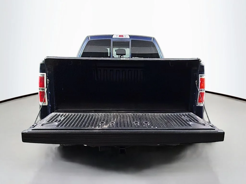 Used 2013 Blue Ford Lariat image 23