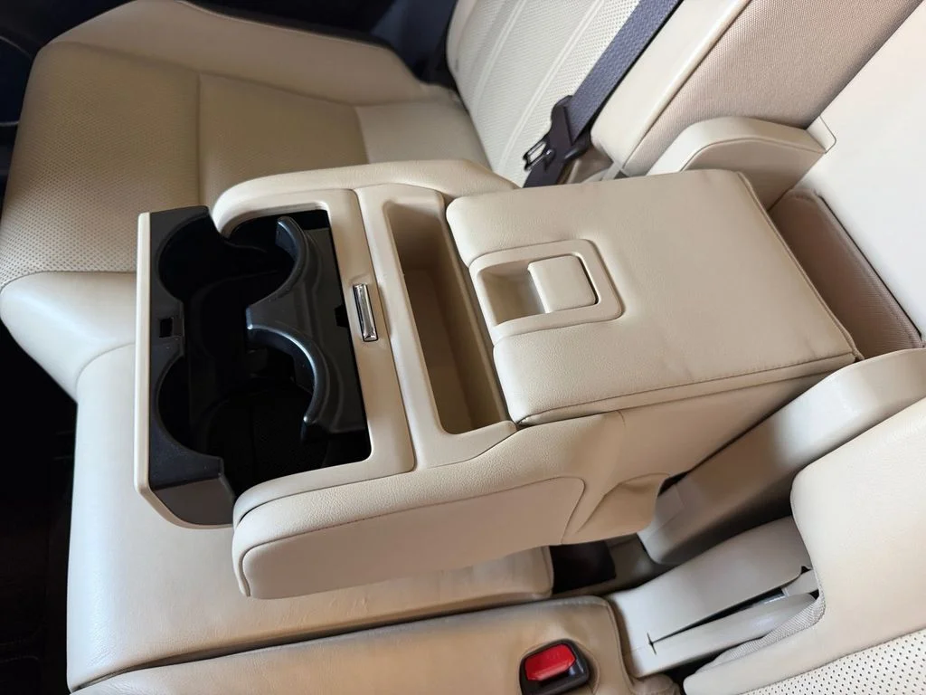 Used 2019 Beige Lexus 350L image 27