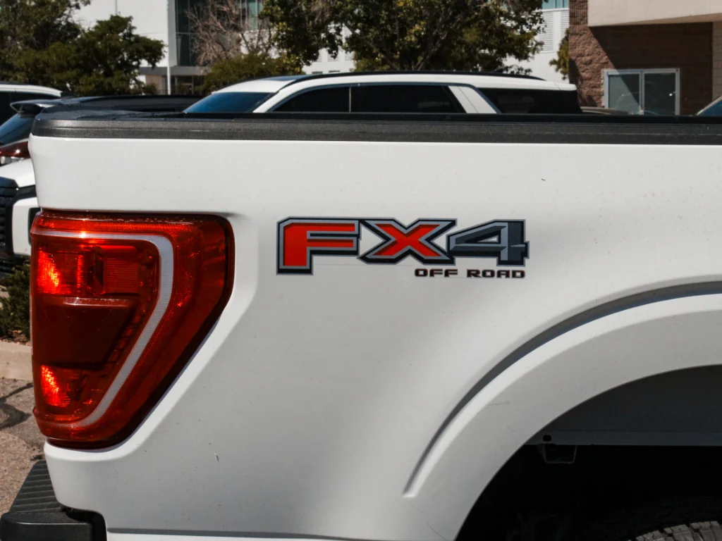 Used 2021 Oxford White Ford XLT image 5