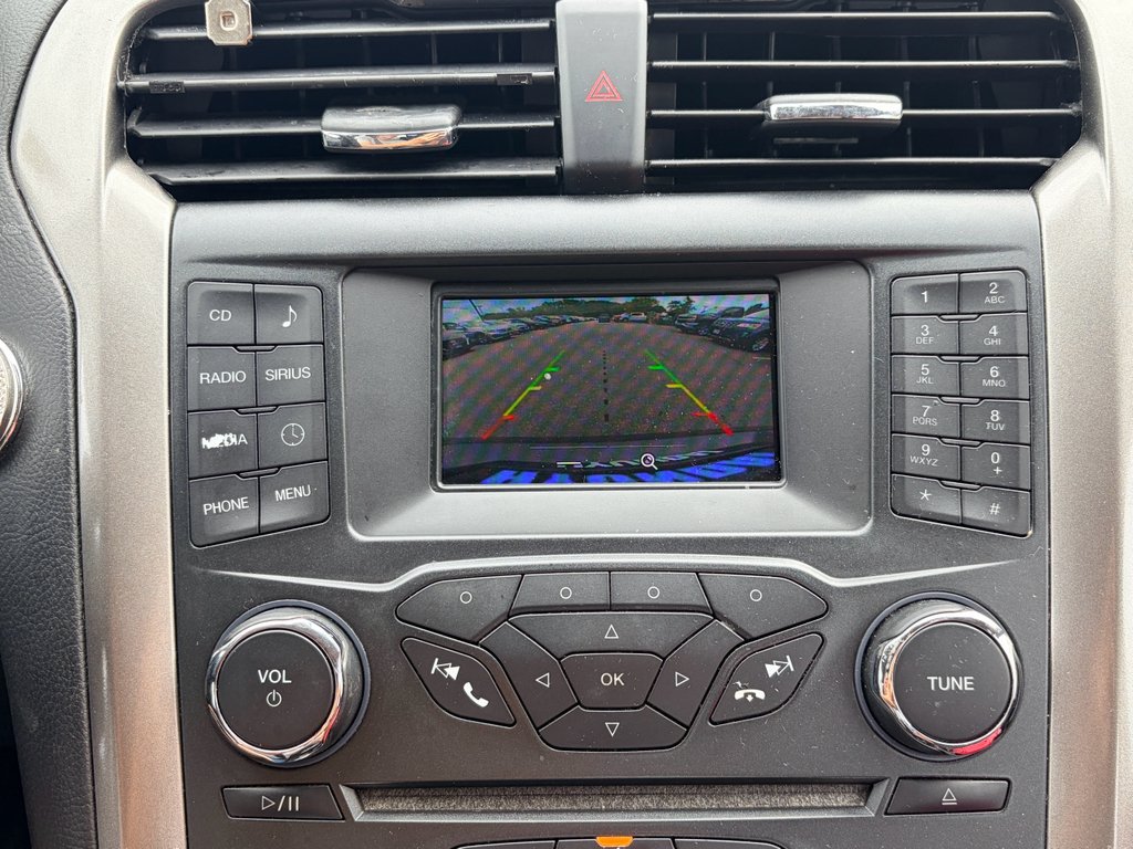 Used 2018 Magnetic Metallic Ford SE image 16