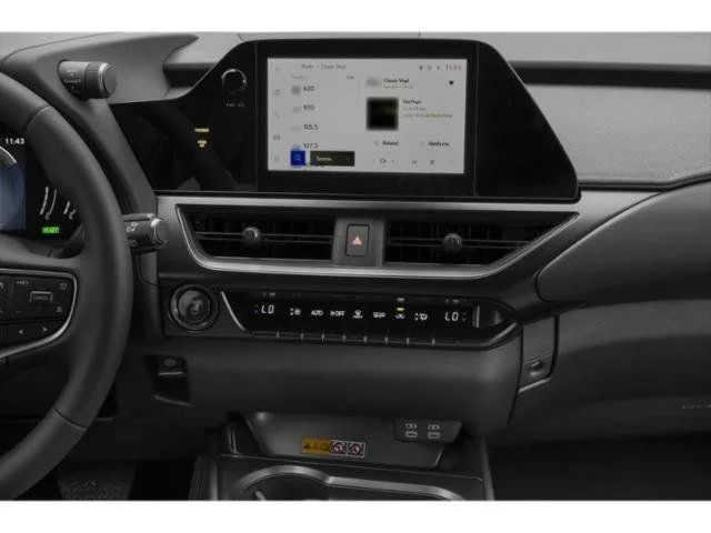 Used 2025 White Lexus 300h image 9