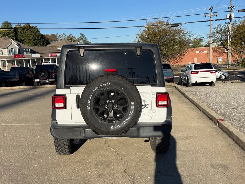Used 2023 White Jeep Willys image 7