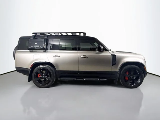 Used 2024 Silver Land Rover X image 4
