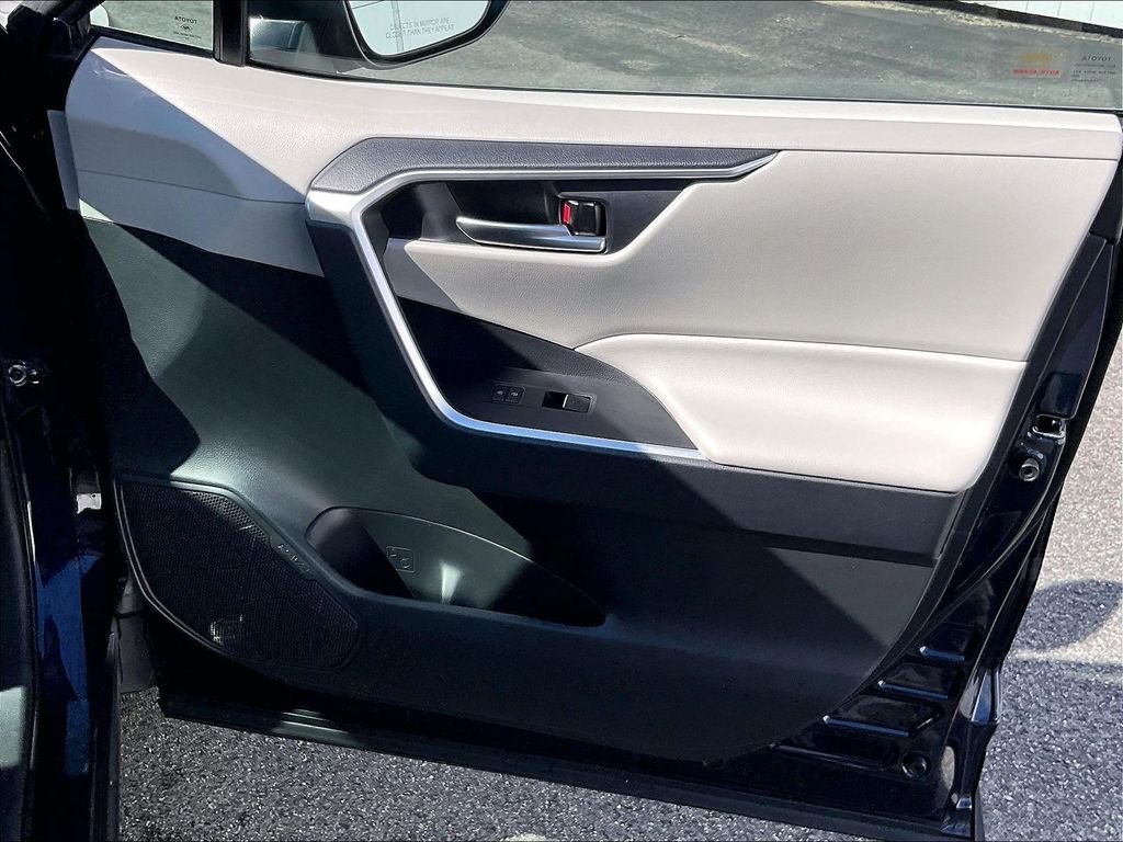Used 2025 Blueprint Toyota XLE Premium image 12