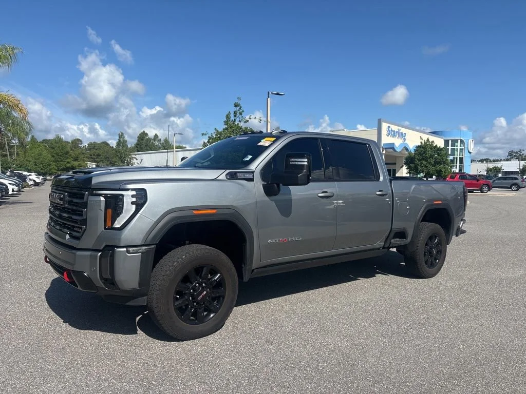 2024 GMC Sierra 4WD Crew Cab Standard Box AT4's photo