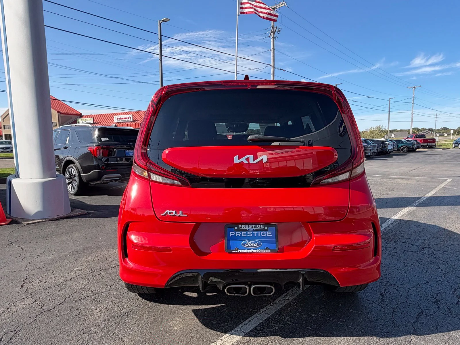 Used 2022 Red Kia Turbo image 4
