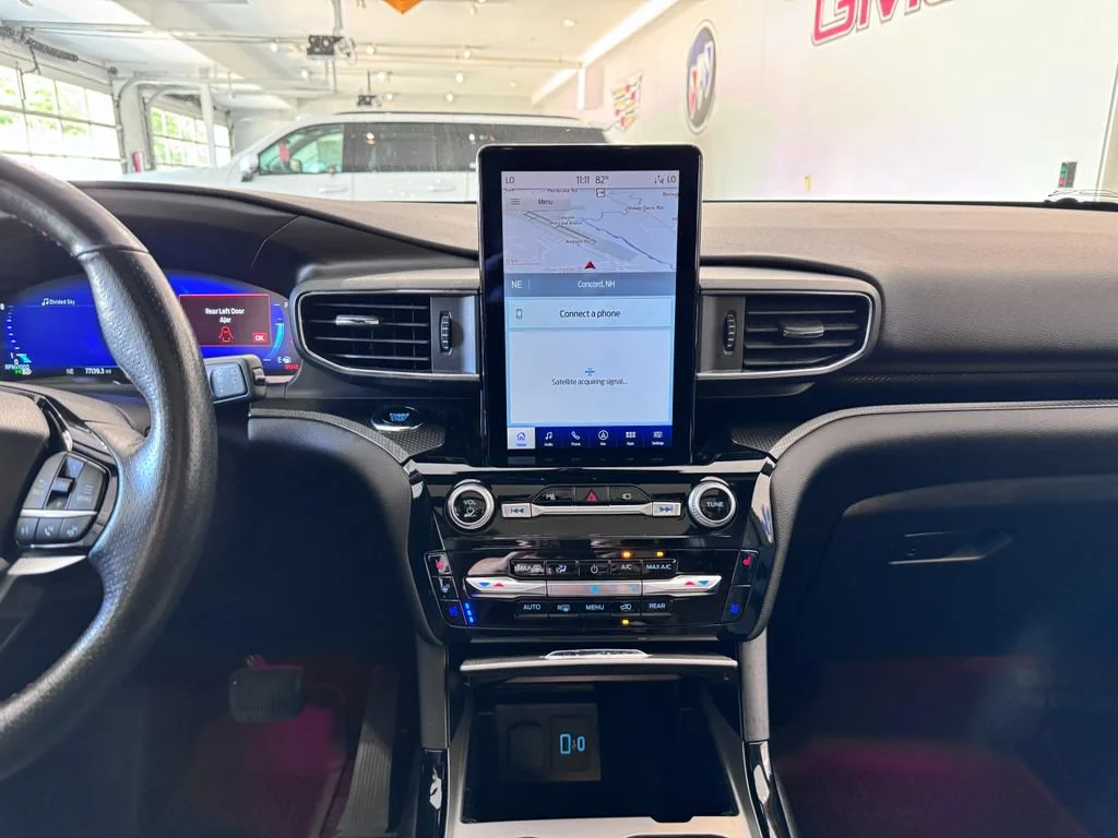 2023 Ford Explorer ST - Photo 17