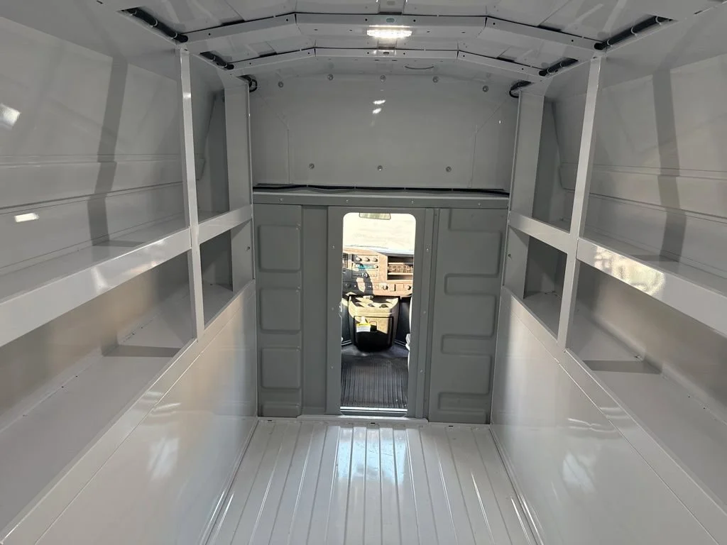 New 2024 Summit White GMC 1WT image 29