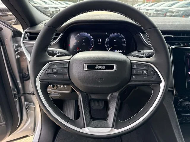 New 2025 Silver Jeep Altitude X image 15
