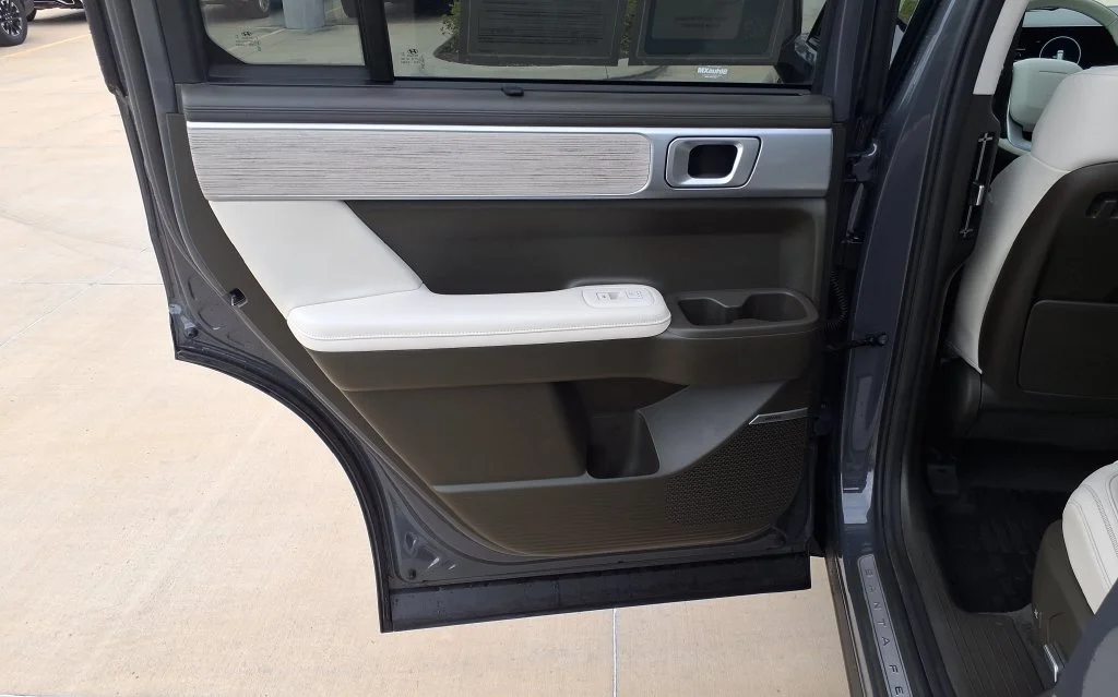 Used 2025 Gray Hyundai Calligraphy image 14