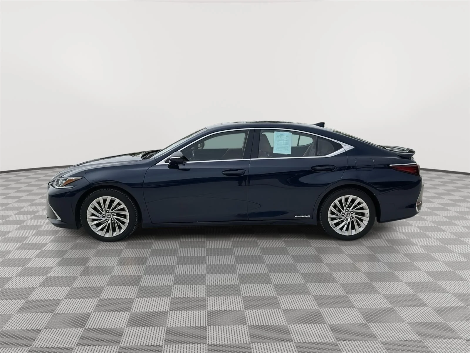 Used 2022 Nightfall Mica Lexus ES 300h Luxury image 25