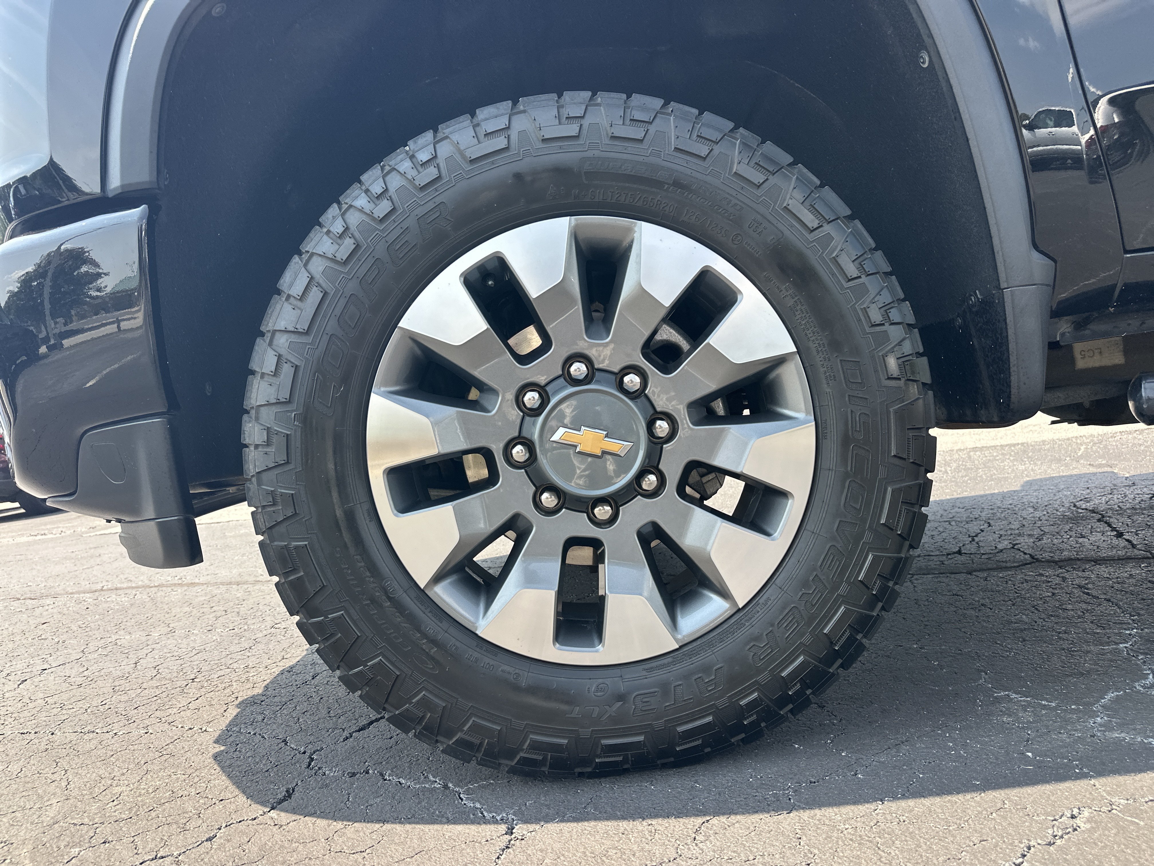 Used 2022 Black Chevrolet Custom image 12
