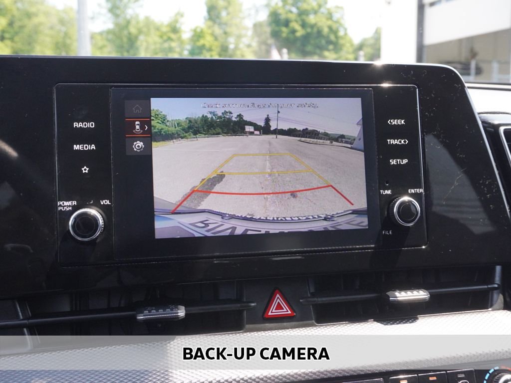 Used 2023 White Kia LX image 4