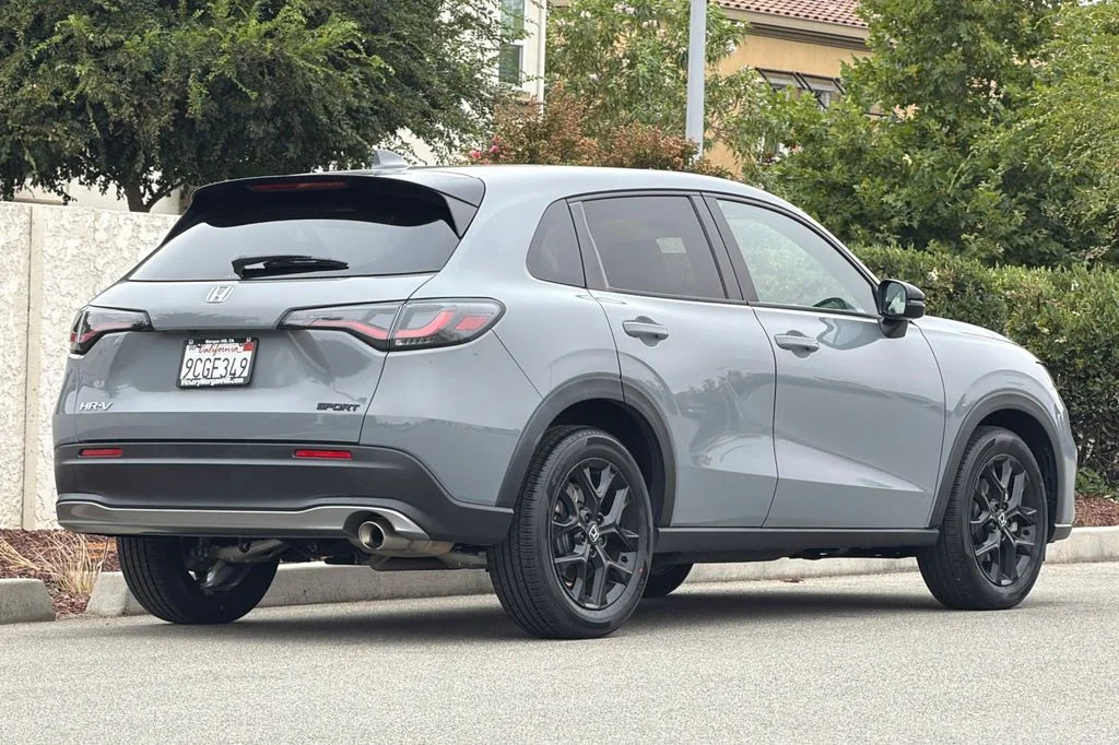 Used 2023 Urban Gray Pearl Honda Sport image 4