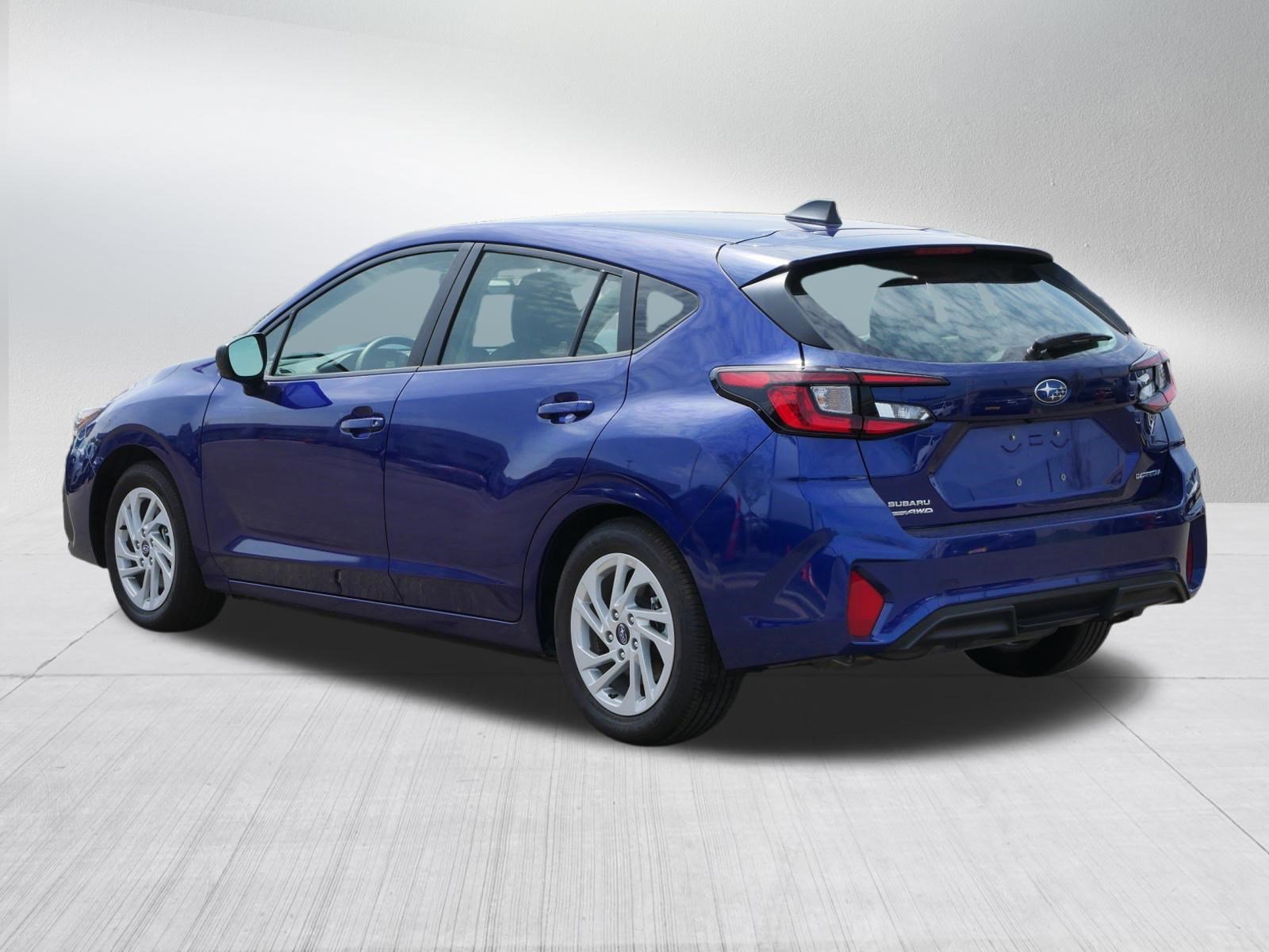 Used 2025 Sapphire Blue Pearl Subaru  image 5