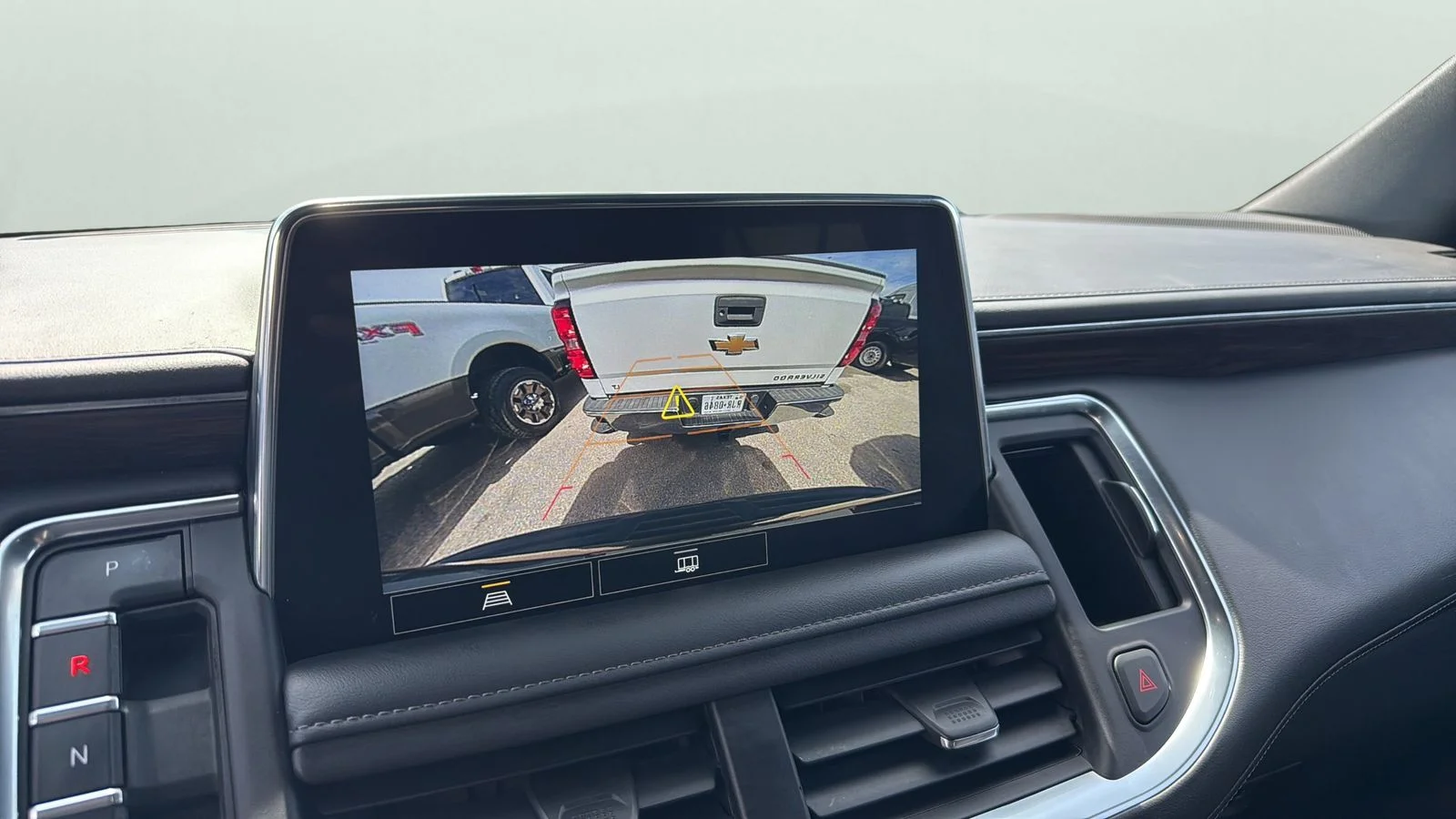 Used 2021 Gray Chevrolet Z71 image 18