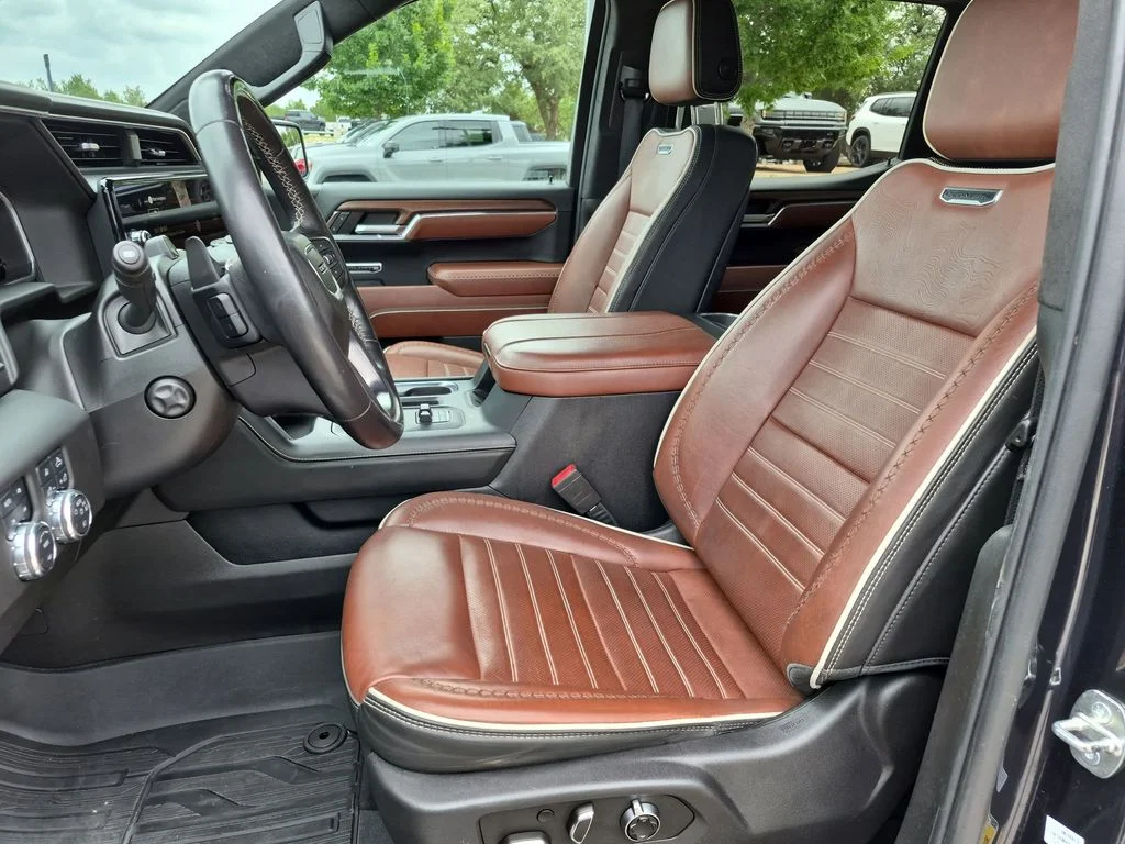 Used 2023 Silver GMC Denali Ultimate image 20