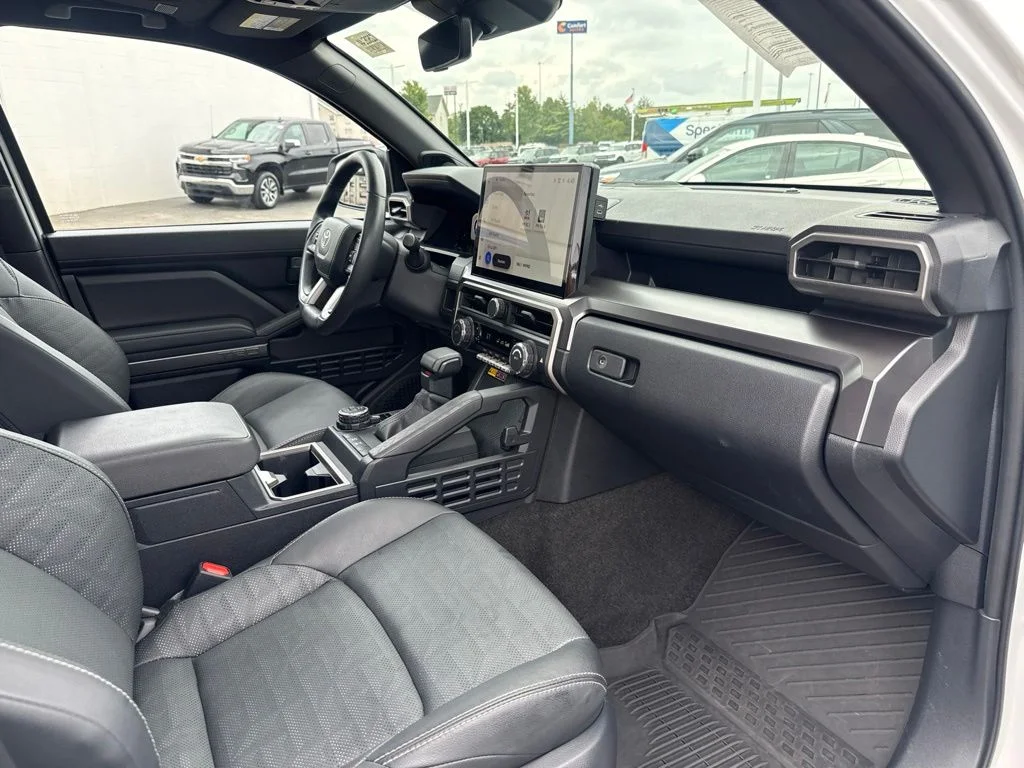 Certified Used 2025 Ice Toyota TRD Off Road Premium image 35
