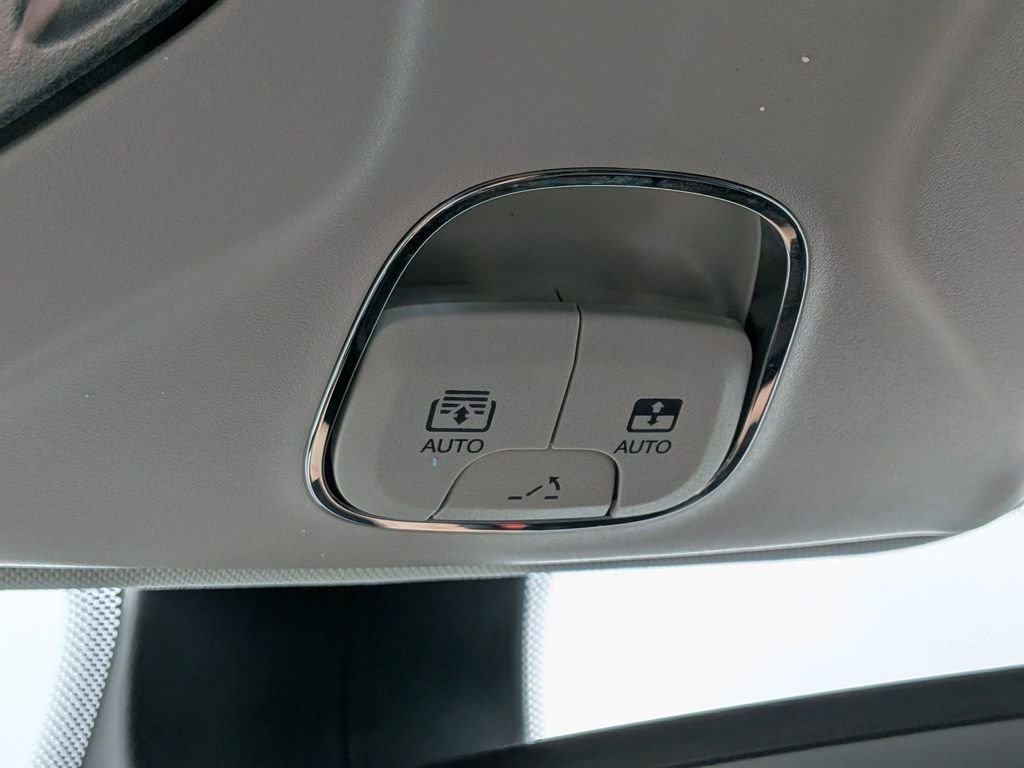 Certified Used 2019 Gray Jeep Limited image 19