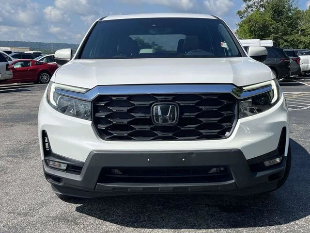 Used 2023 White Honda EX-L image 9