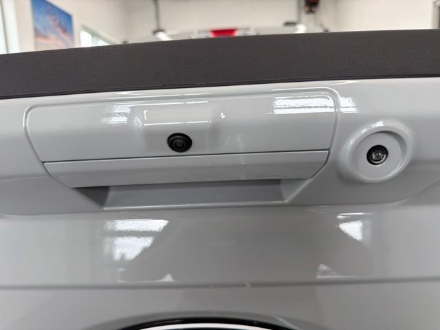 New 2026 Avalanche Ford XLT image 11