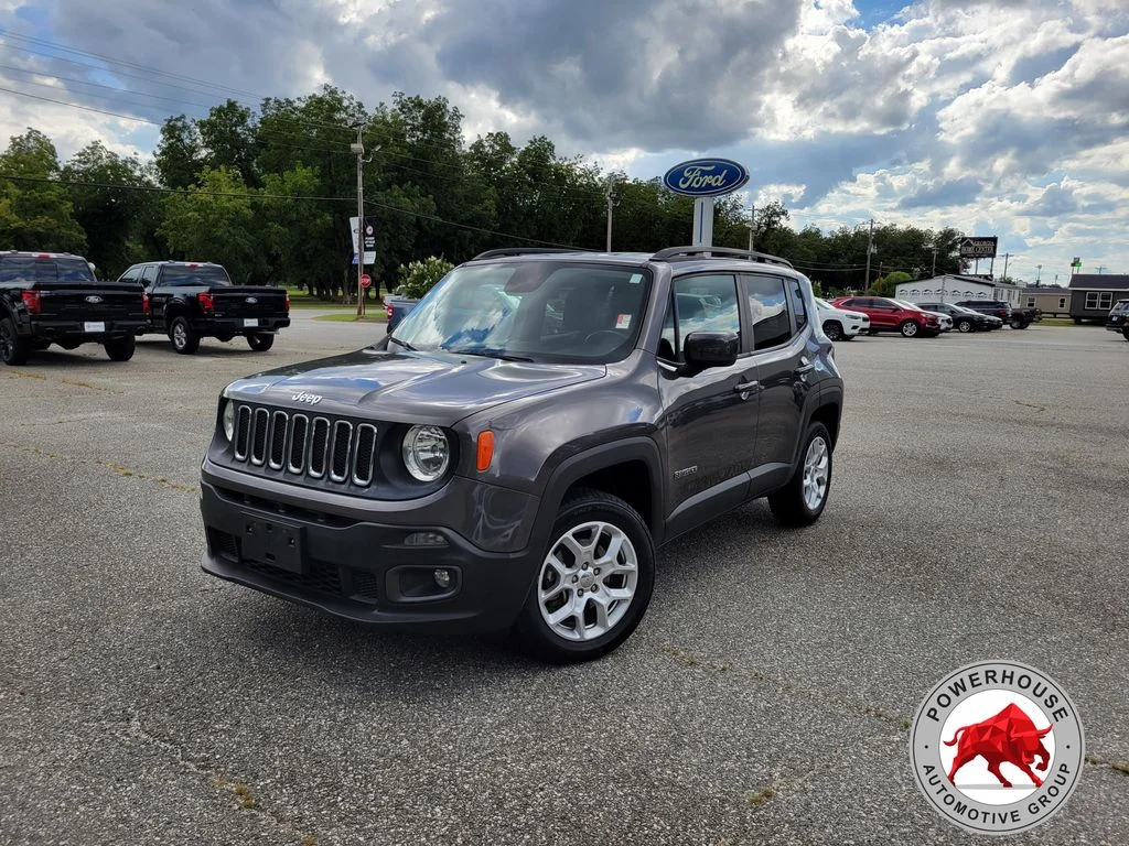Used 2017 Gray Jeep Latitude image 2