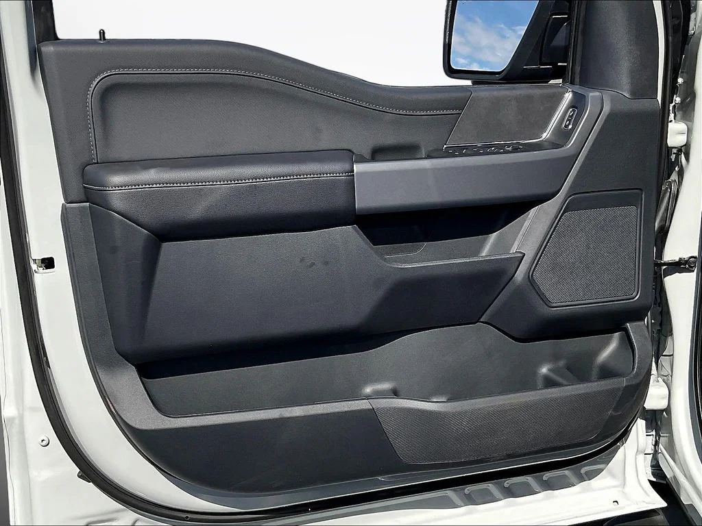 New 2026 Avalanche Ford XLT image 24