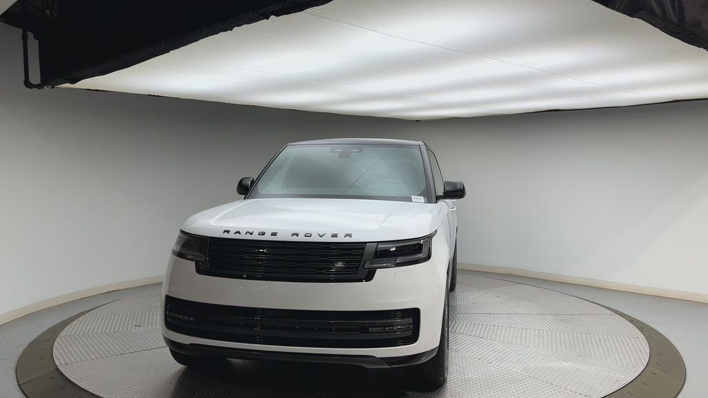 New 2026 Fuji White LAND ROVER Autobiography image 7