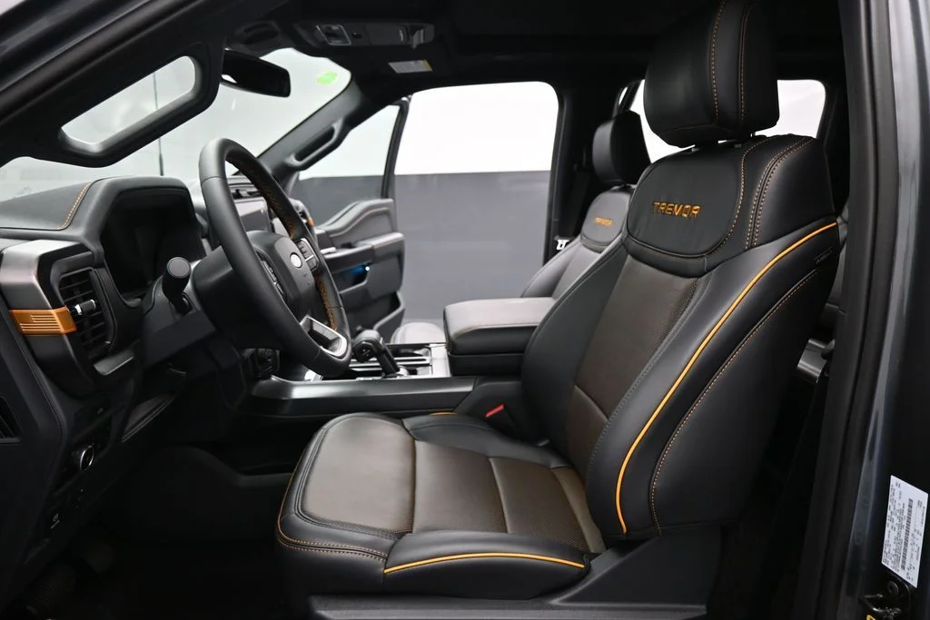 New 2026 Carbonized Gray Metallic Ford Tremor image 9